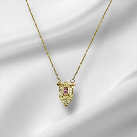 Gold Pembe ve Zirkon Taşlı Üçgen Kolye