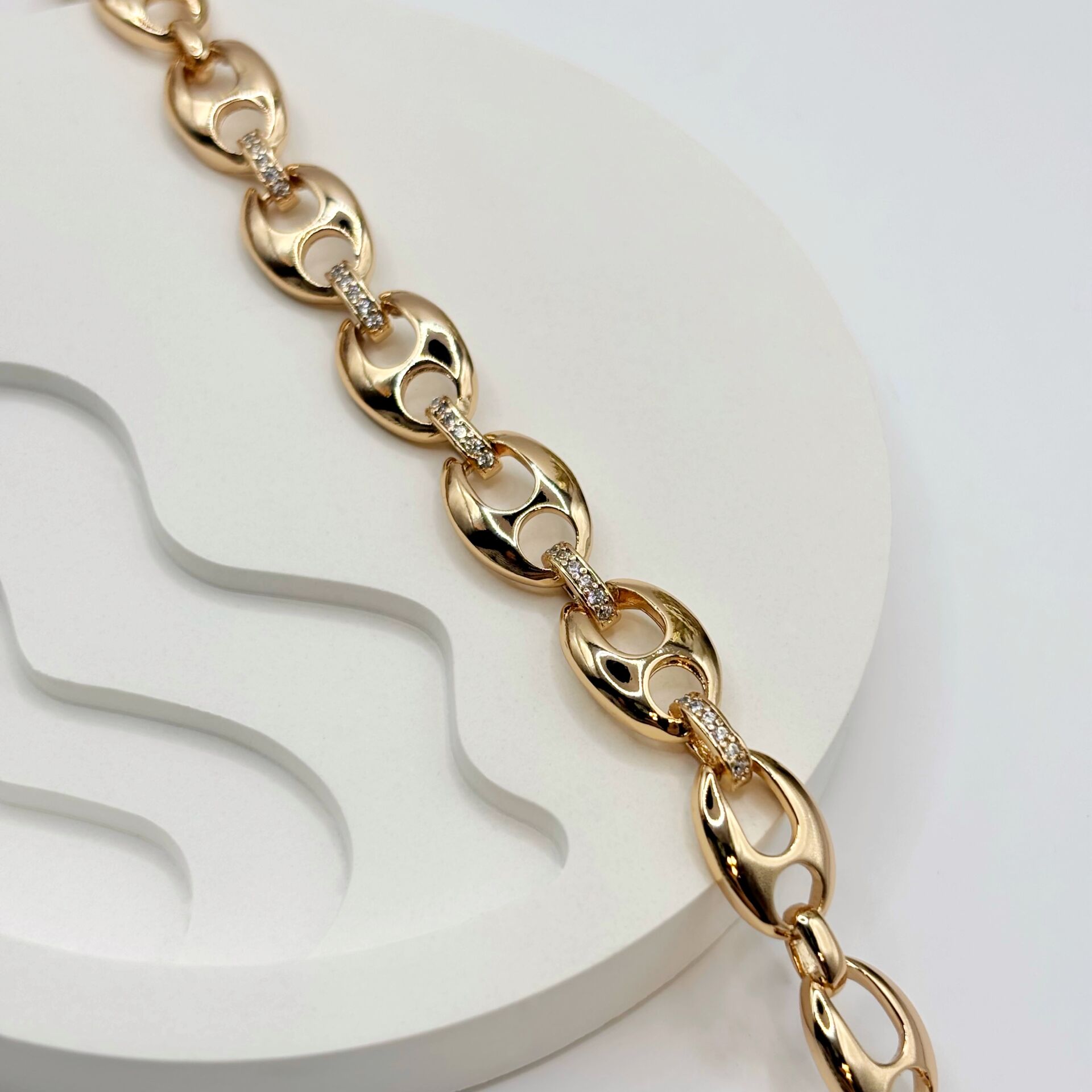 GOLDERA Modern Rose Altın Zirkon Taşlı Çelik Bilezik
