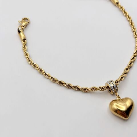 Kalp Charm’lı Altın Renk Burgu Bileklik