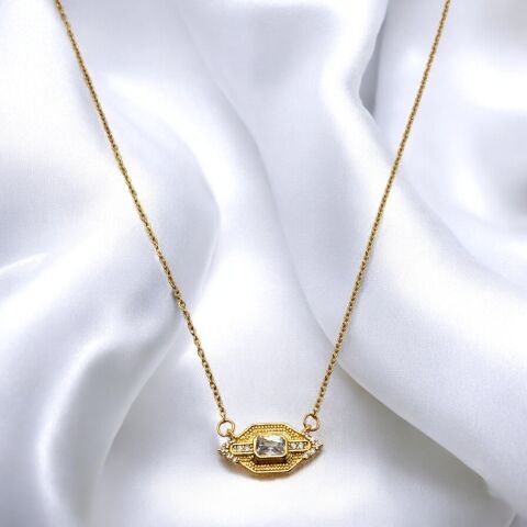 Serenay Model Beyaz Taşlı Gold Kolye