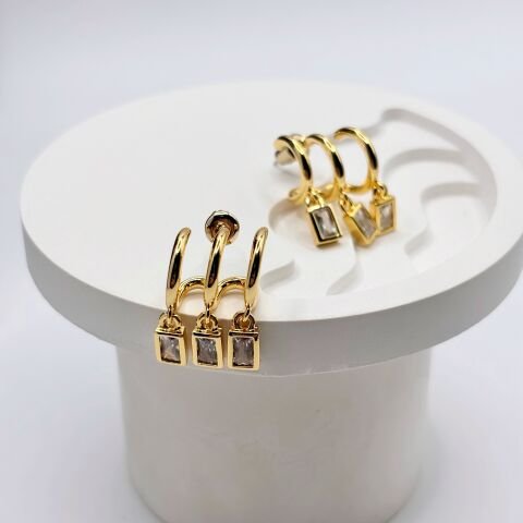 Üçlü Görünümlü Zirkon Taşlı Gold Küpe