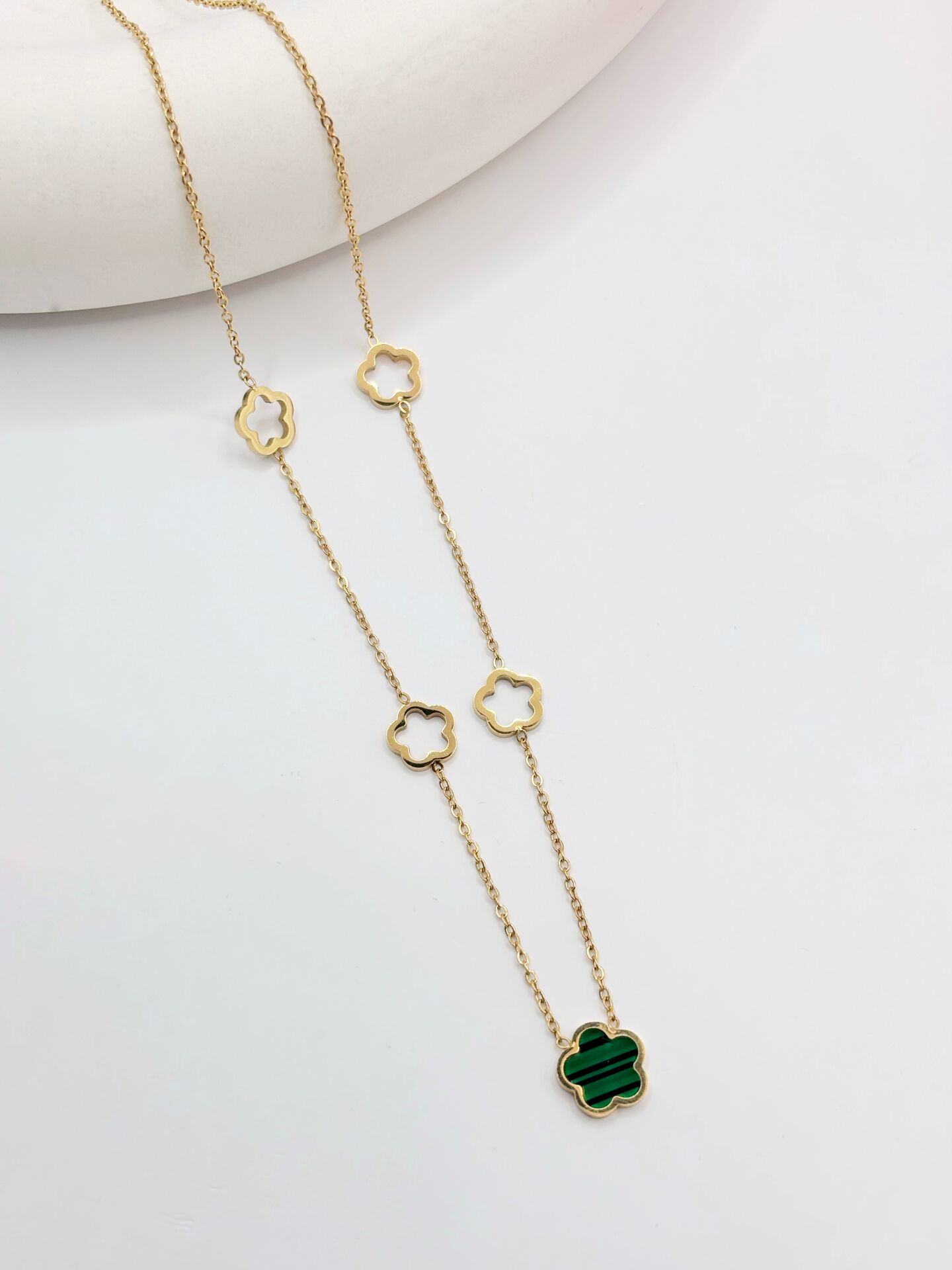 Yeşil Yonca Çelik Kolye Sedef Taşlı Van Cleef Model